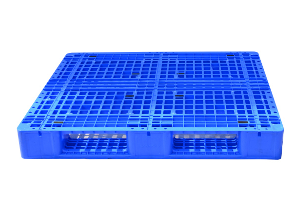 Plastic Pallet - Durable Industrial Plastic, Available In Multiple Sizes, Blue Color, Lightweight And Insect Resistant