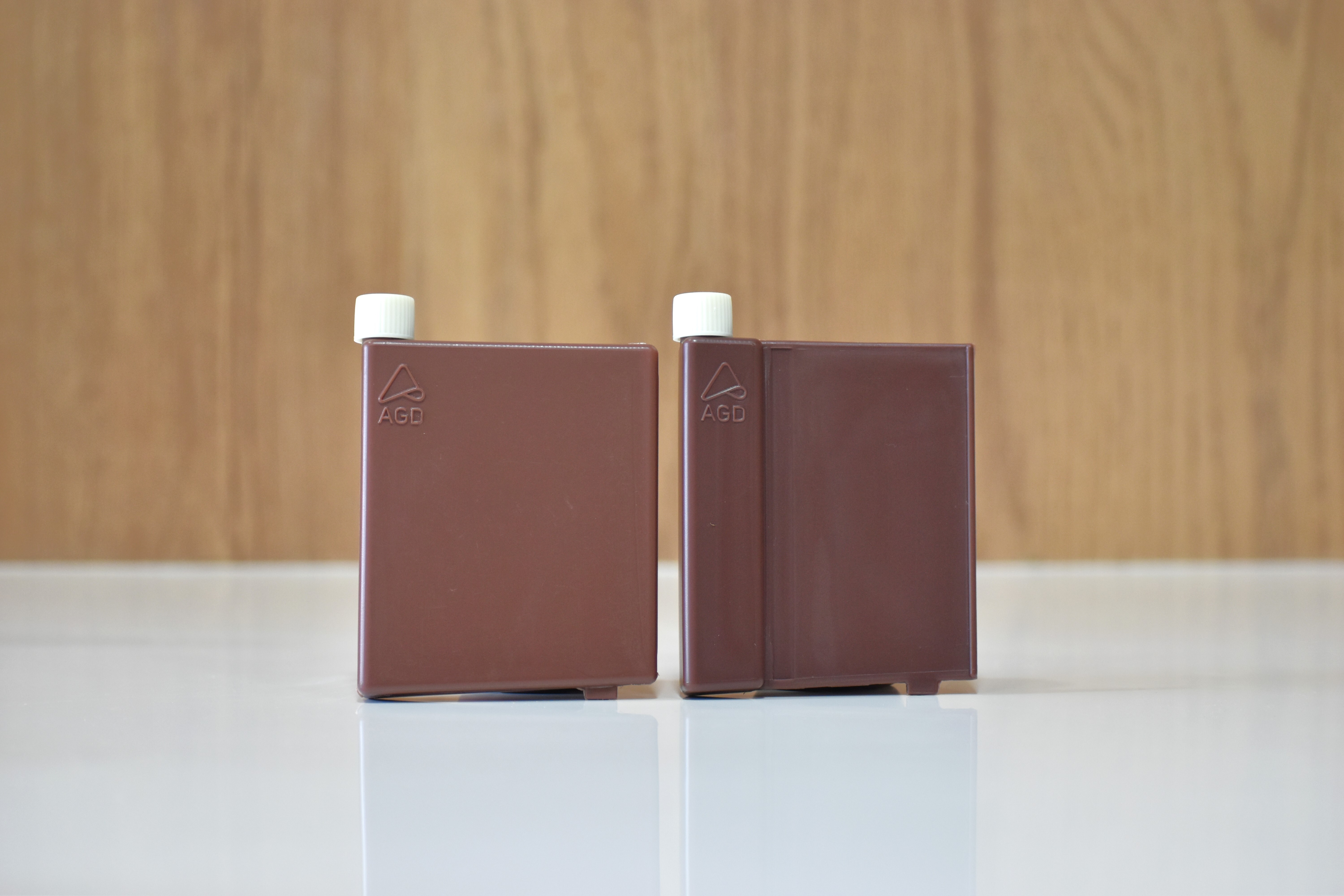 Diagnostic Reagent Bottles - Pe Material, 5ml To 1000ml Sizes | Square Shape, Screw Cap, Laser Logo Feature