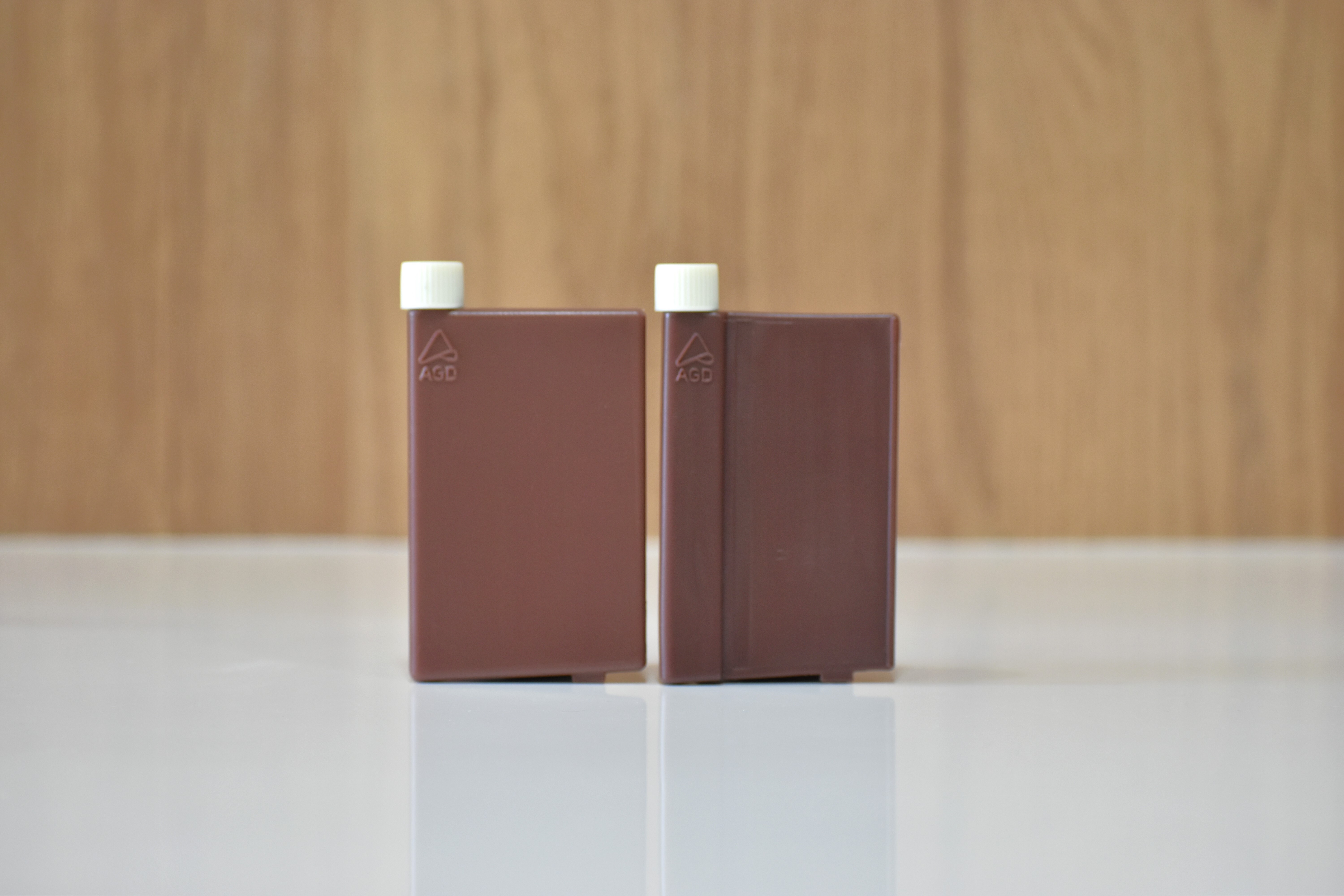 Diagnostic Reagent Bottles - Pe Material, 5ml To 1000ml Sizes | Square Shape, Screw Cap, Laser Logo Feature