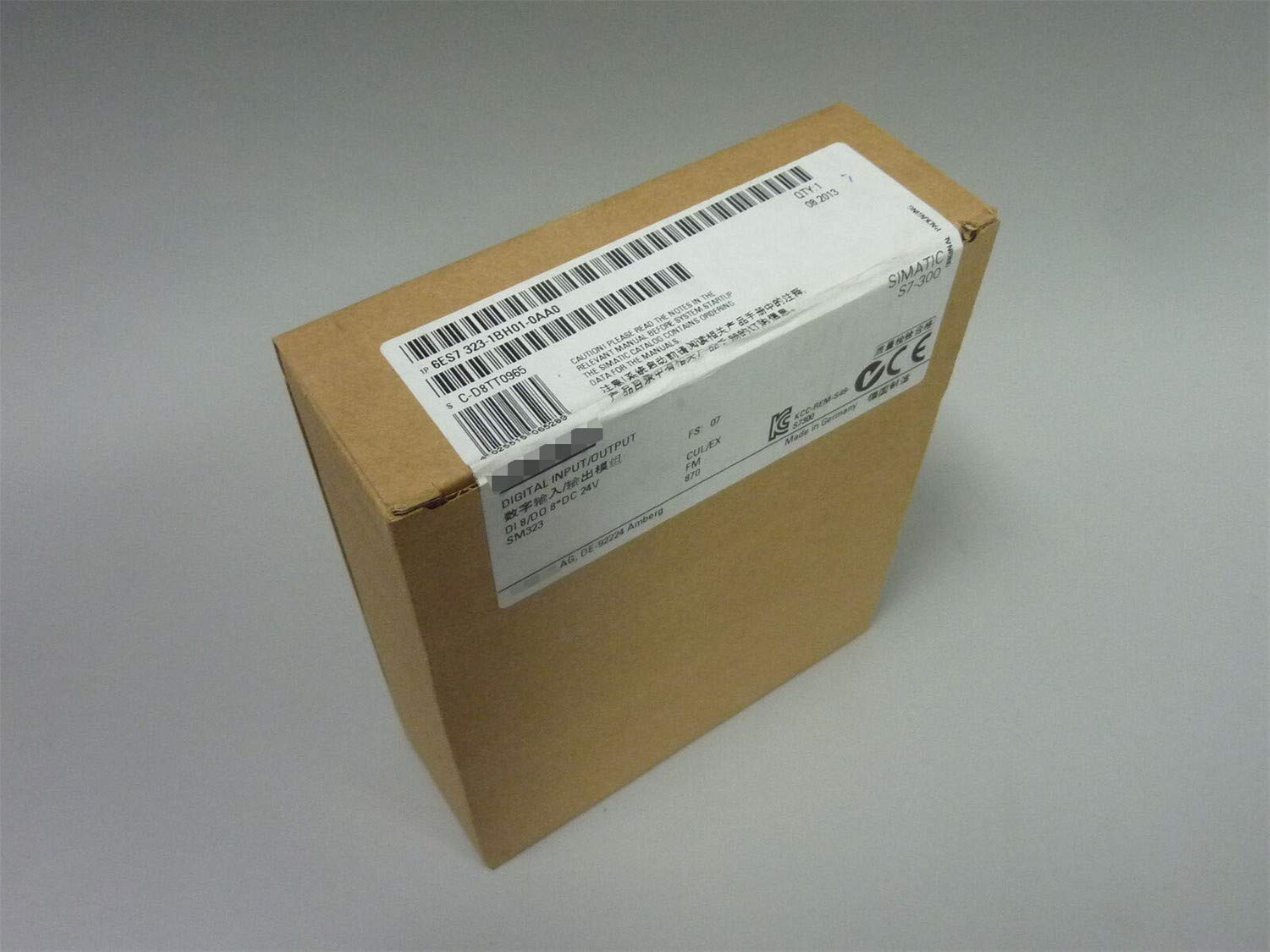 Simatic S7-300 - Digital Module Sm 323, Isolated, 8di & 8do, 24v Dc, 0.5a Total Current 2a, 1x 20-pole | Industrial Automation Solution, Profinet Input/output, Compact Size 12.80x15.10x5.00 Mm, Lightweight 0.237 Kg