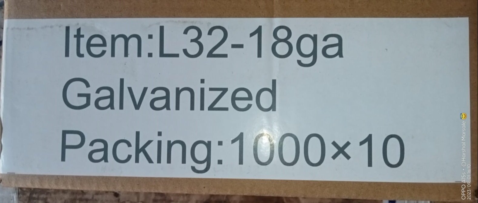 Fenix 18 Gauge Flooring Nails - Color: White