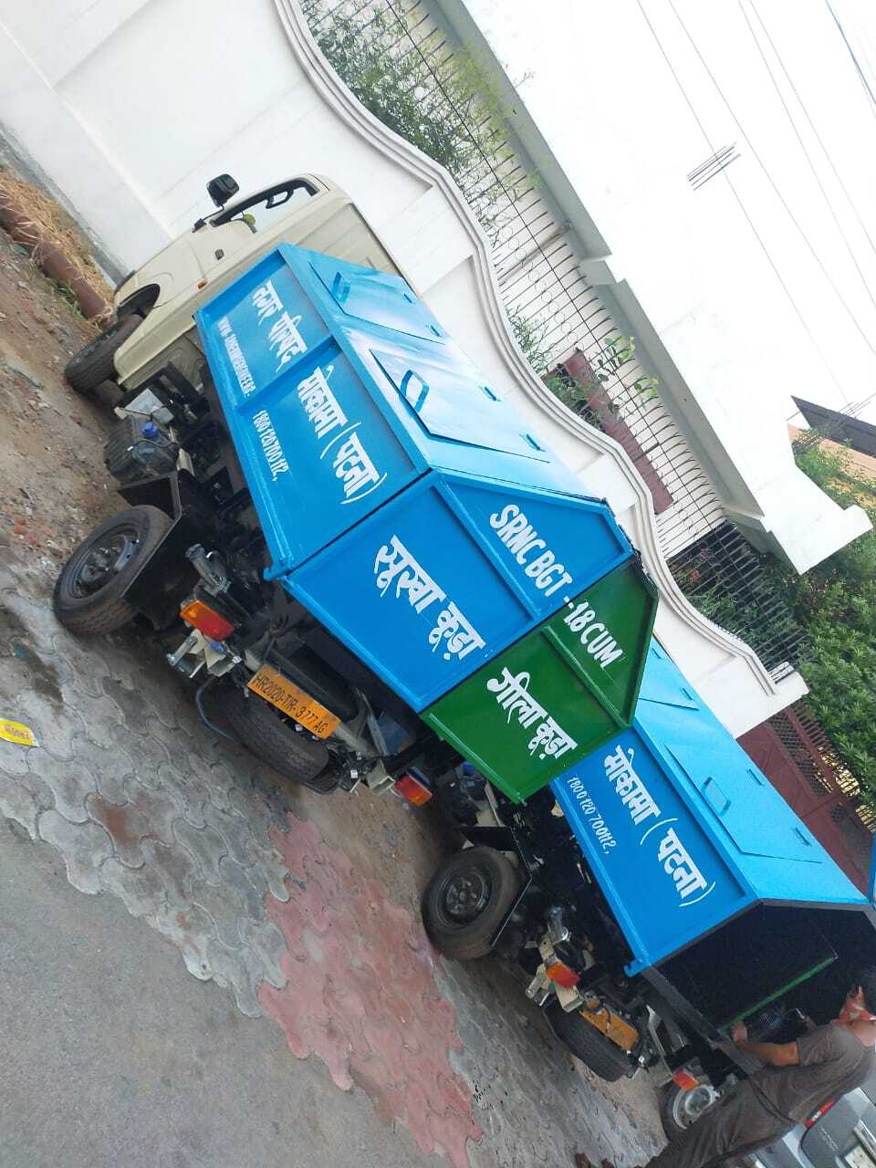 Garbage Tipper - Mild Steel Build, Custom Color Options | Optimal For Efficient Garbage Collection