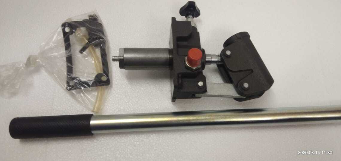 Hydraulic Single Acting Hand Pump - Body Material: Steel