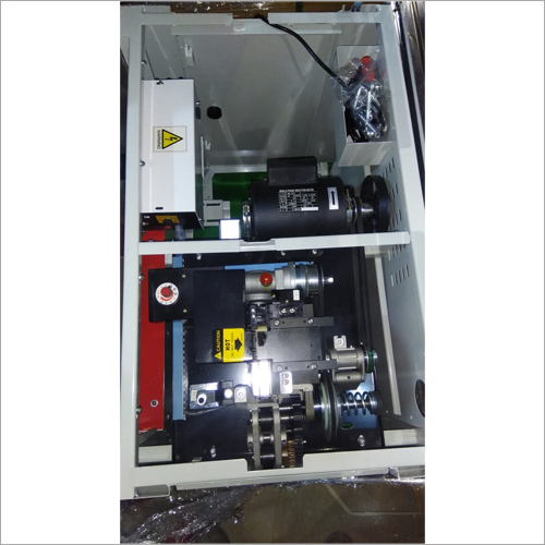 Semi-automatic Strapping Machine By Maruti Packaging Solutions