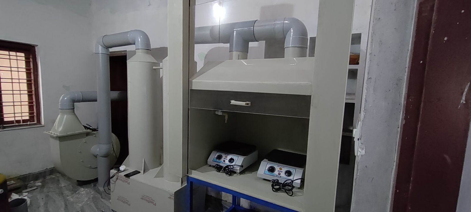 Fume Hood For Lab And Menual Refining Setup