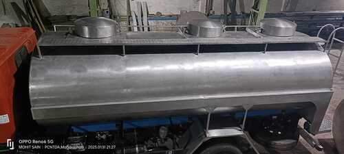 रोड मिल्क टैंकर (RMT)