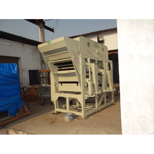 Automatic Seed Grader Cum Pre-cleaner - Mild Steel, 365x187x275 Cm | 3.0 T/hr Capacity, 7.5 Hp Air Compressor, Semi-automatic Operation, Variable Speed Control