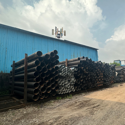 Apl Apollo Mild Steel Tube - Customized Sizes and Galvanized Surface Treatment | Alloy First Class, Seamless Design, High Strength and Rigidity