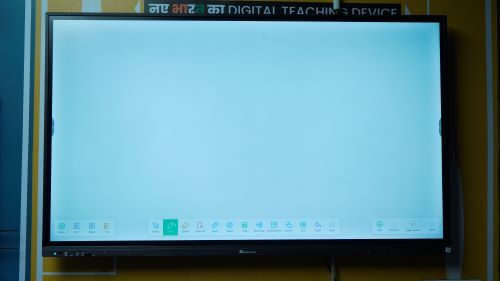 86 Inch Maxhub I 86fa Interactive Flat Panel - Color: Black