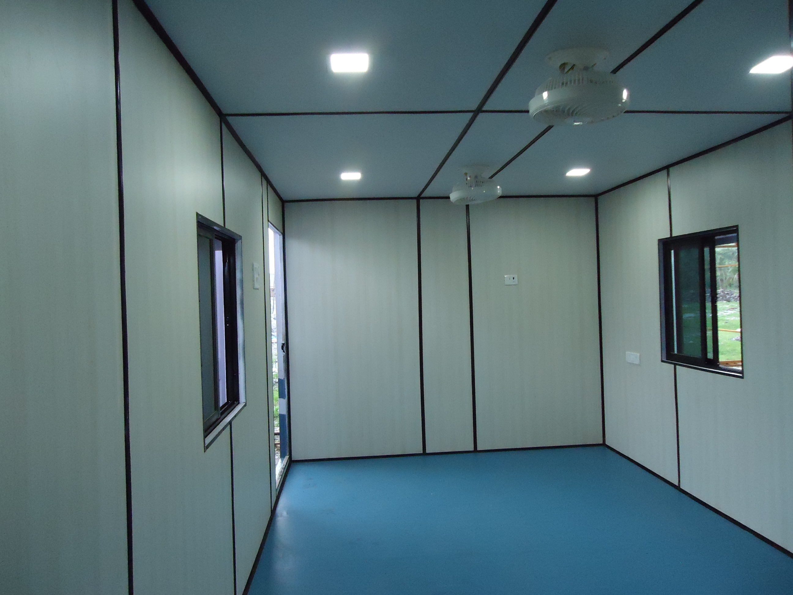 Portable Office Cabin - Biodegradable And Air Ventilated Design | Captivating Interior, Easy To Paint And Maintain