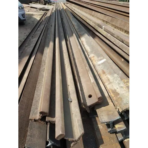 Plain 50 Pounds Used Rail Poles