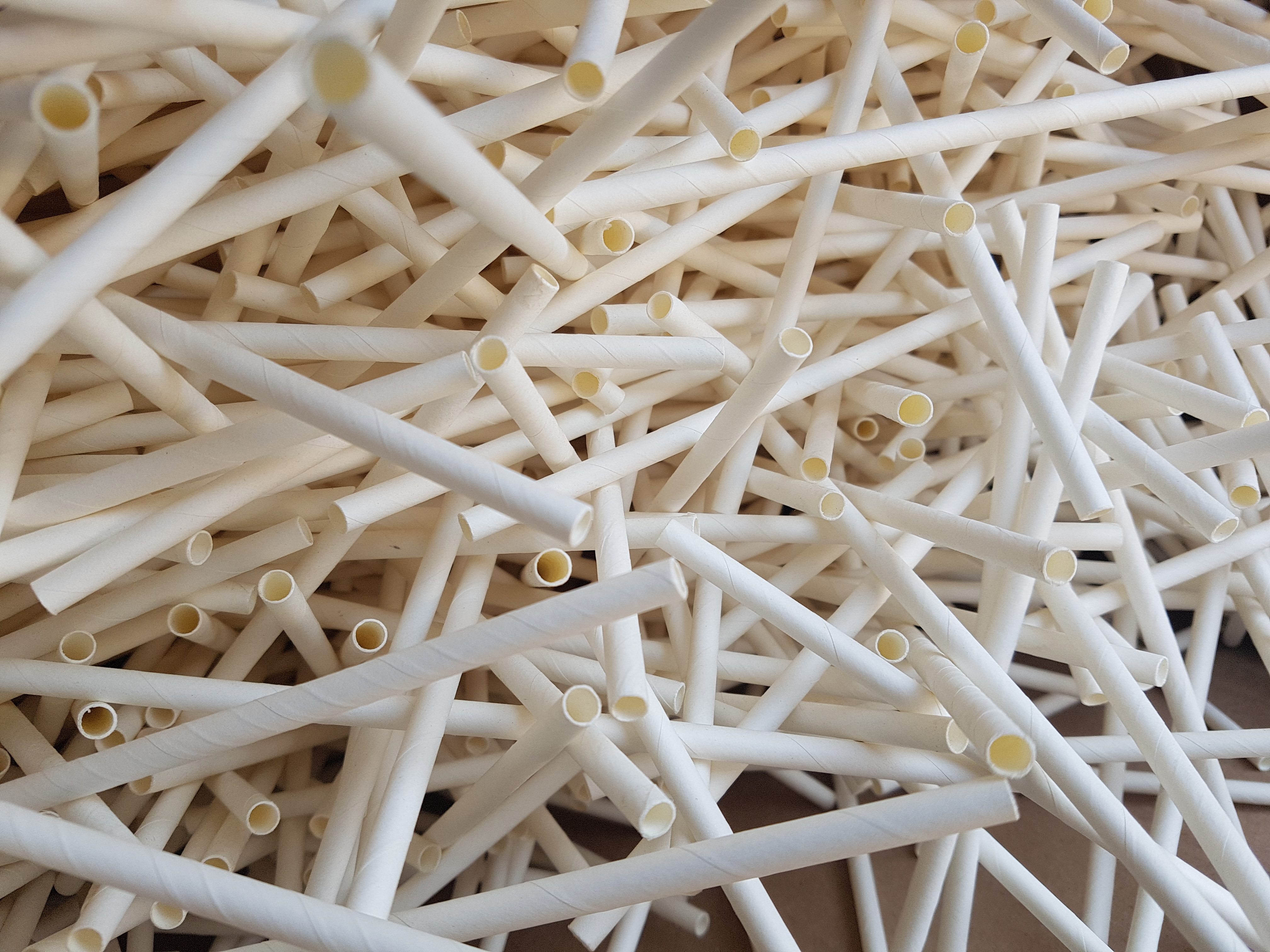 Paper Straws Application: Drinking Beverages