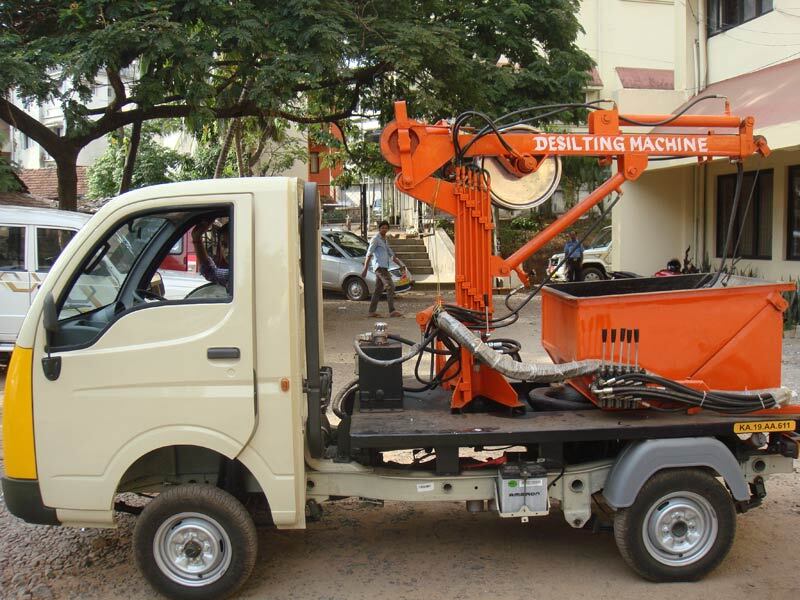 Desilting Machine - Durable Steel Construction , High Efficiency Sediment Removal Capability