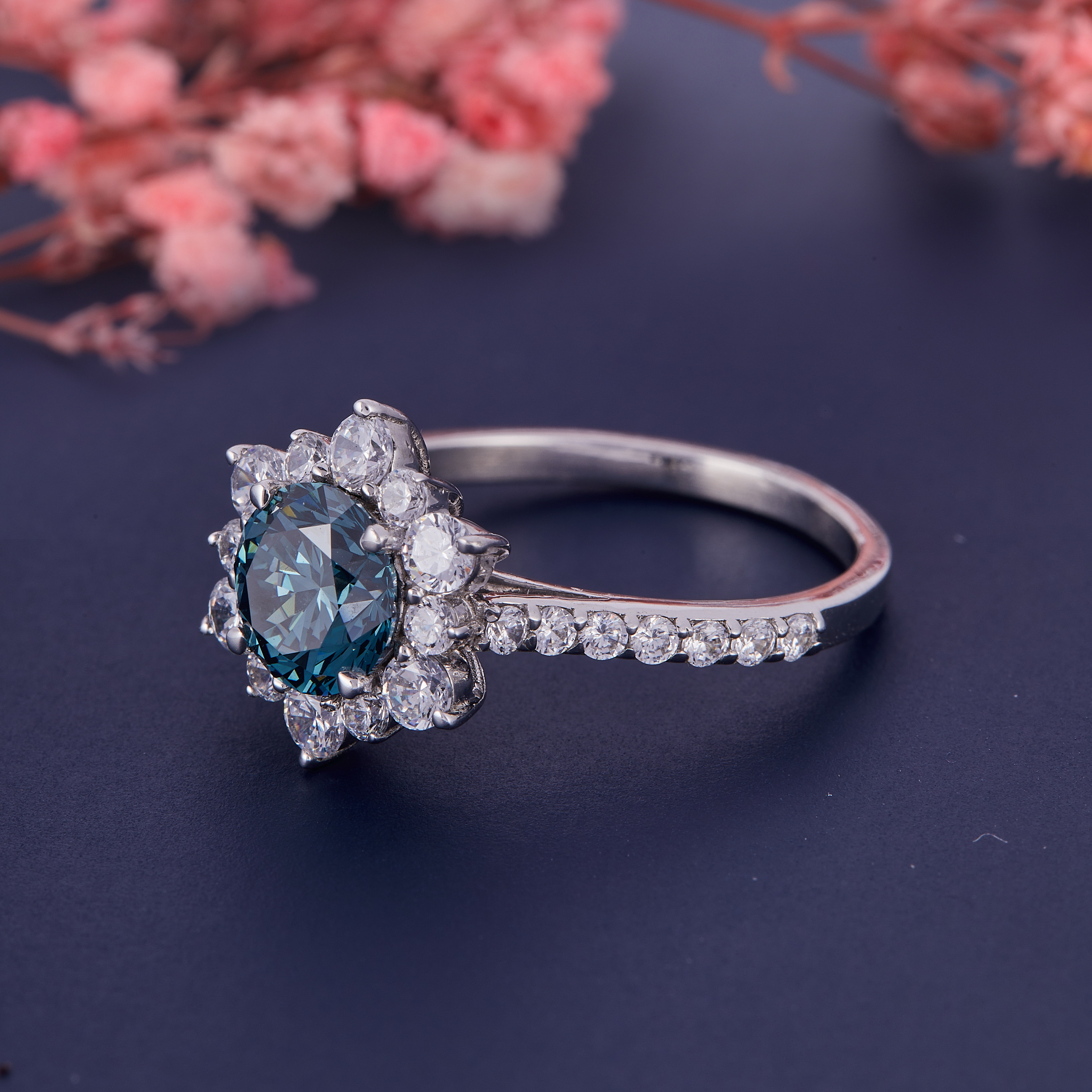 Ring 13.1 - Diamond Carat Weight: .80 Carat