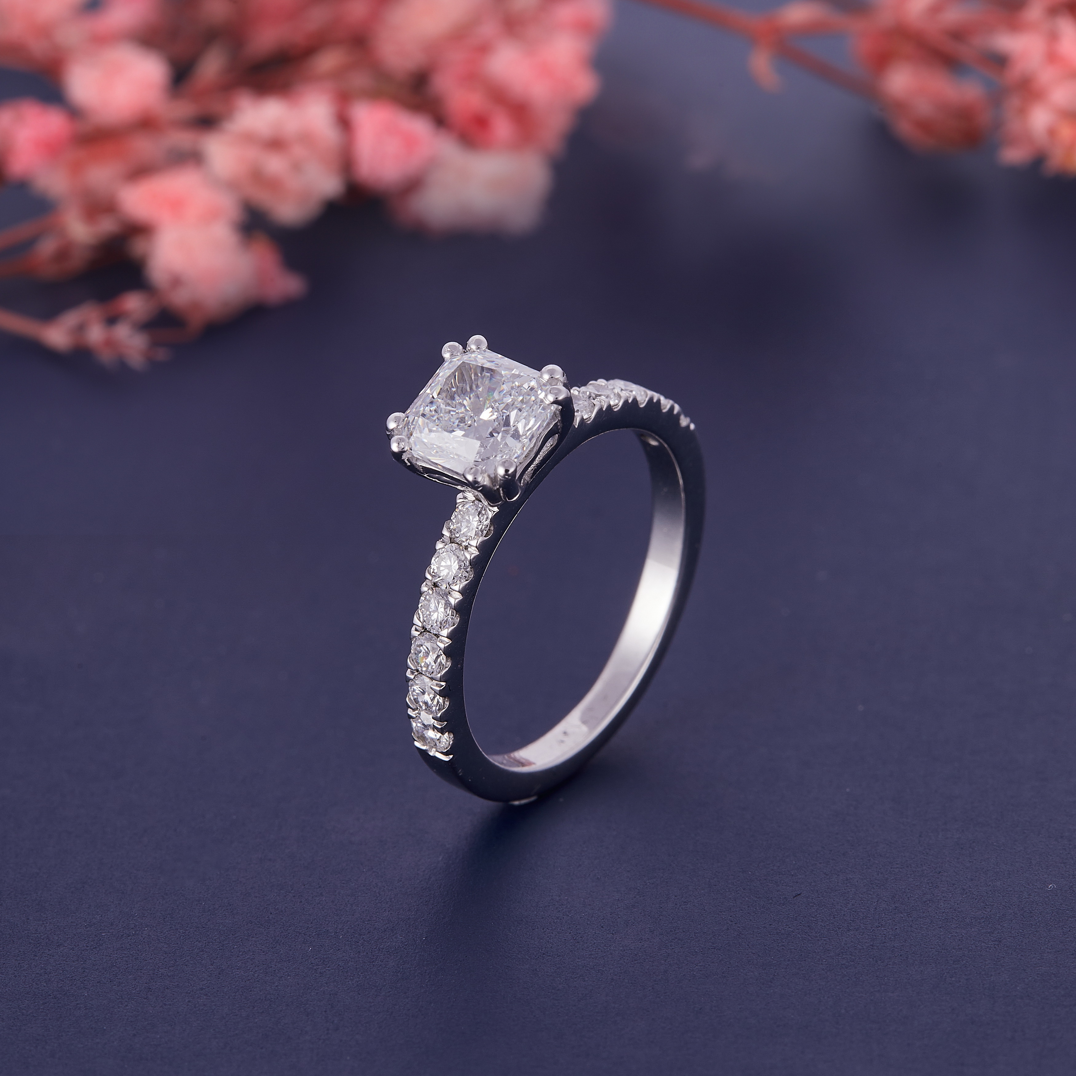 Ring 15.1 - Diamond Carat Weight: 1.0 Carat