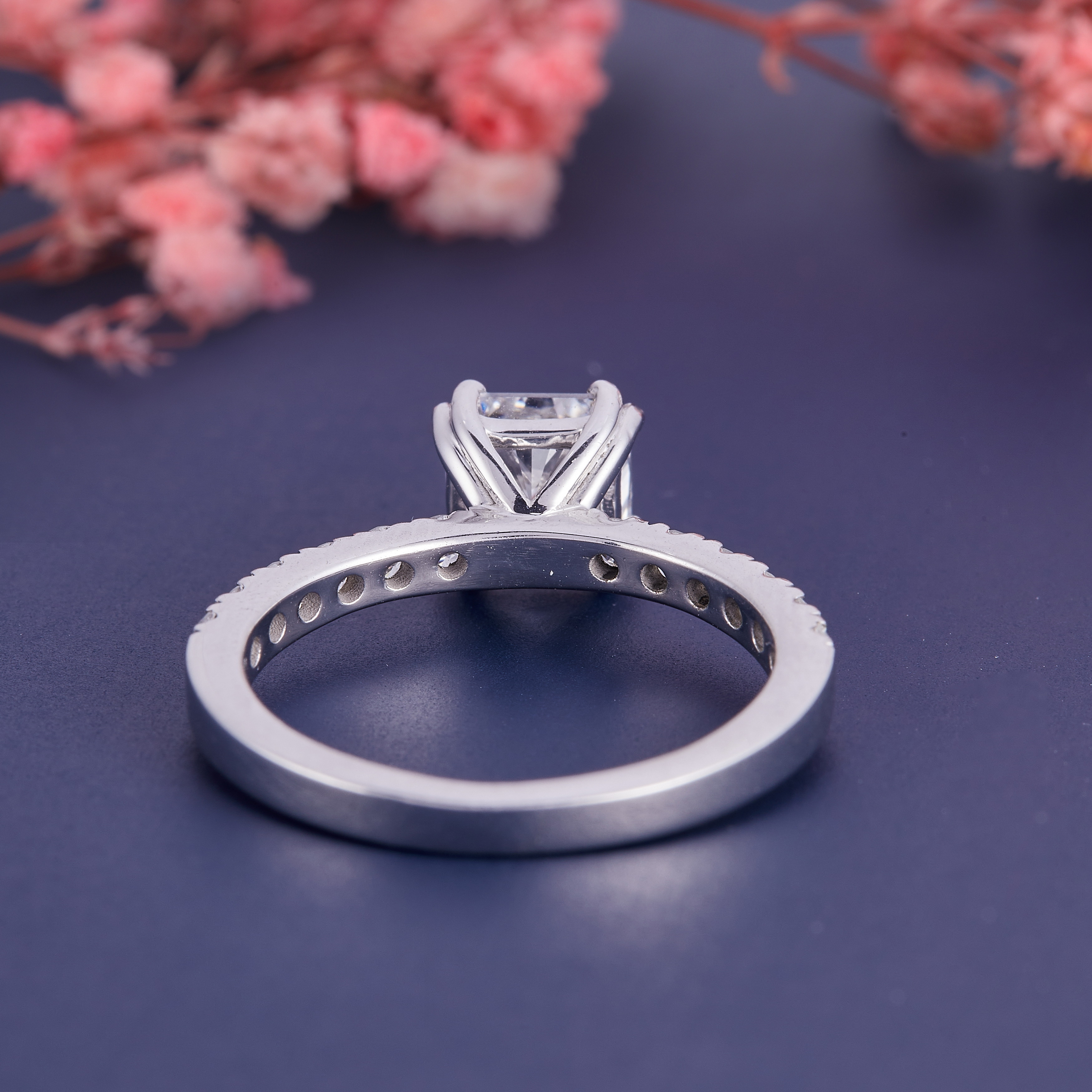 Ring 15.1 - Diamond Carat Weight: 1.0 Carat