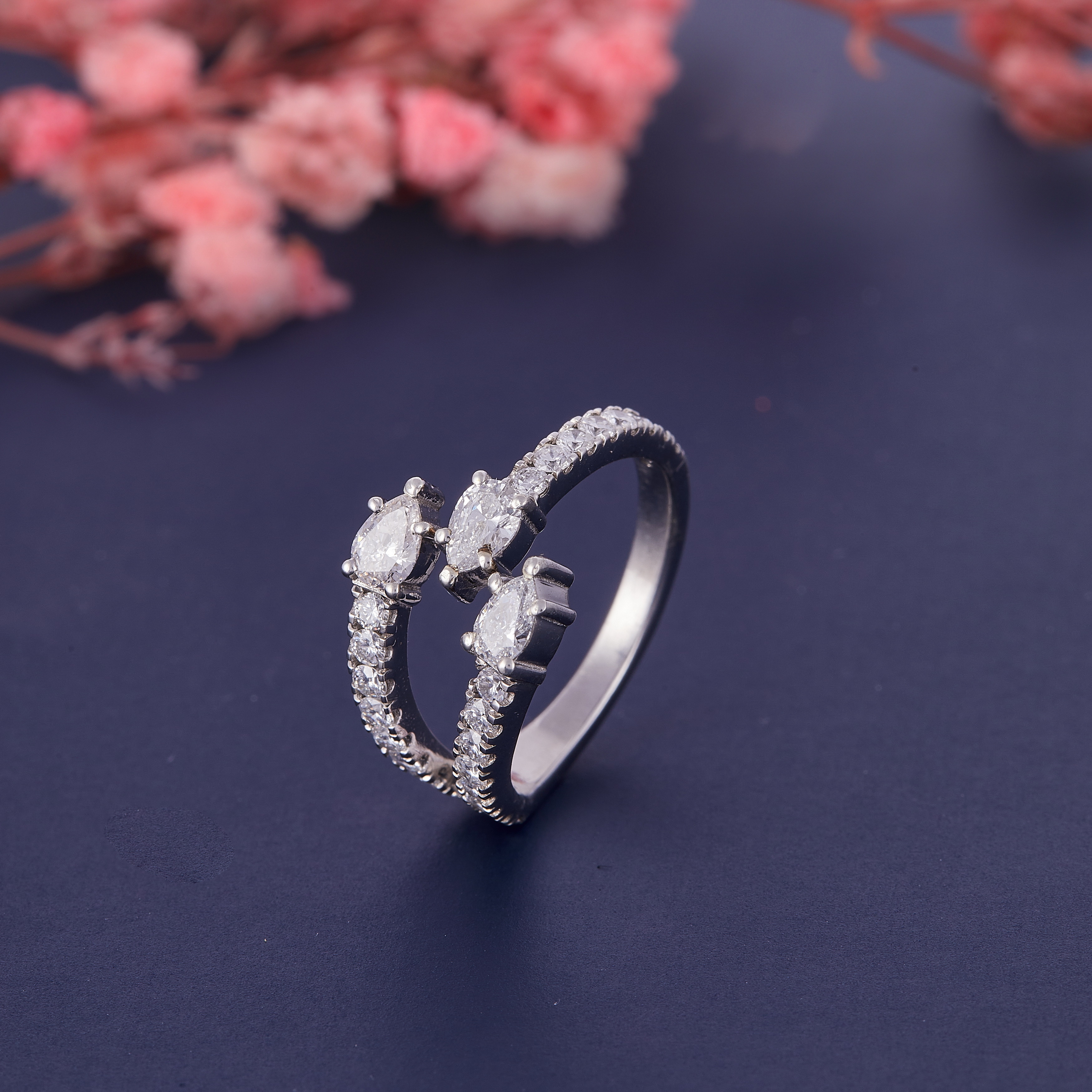 Ring 18.1 - Diamond Carat Weight: 0.70 Carat
