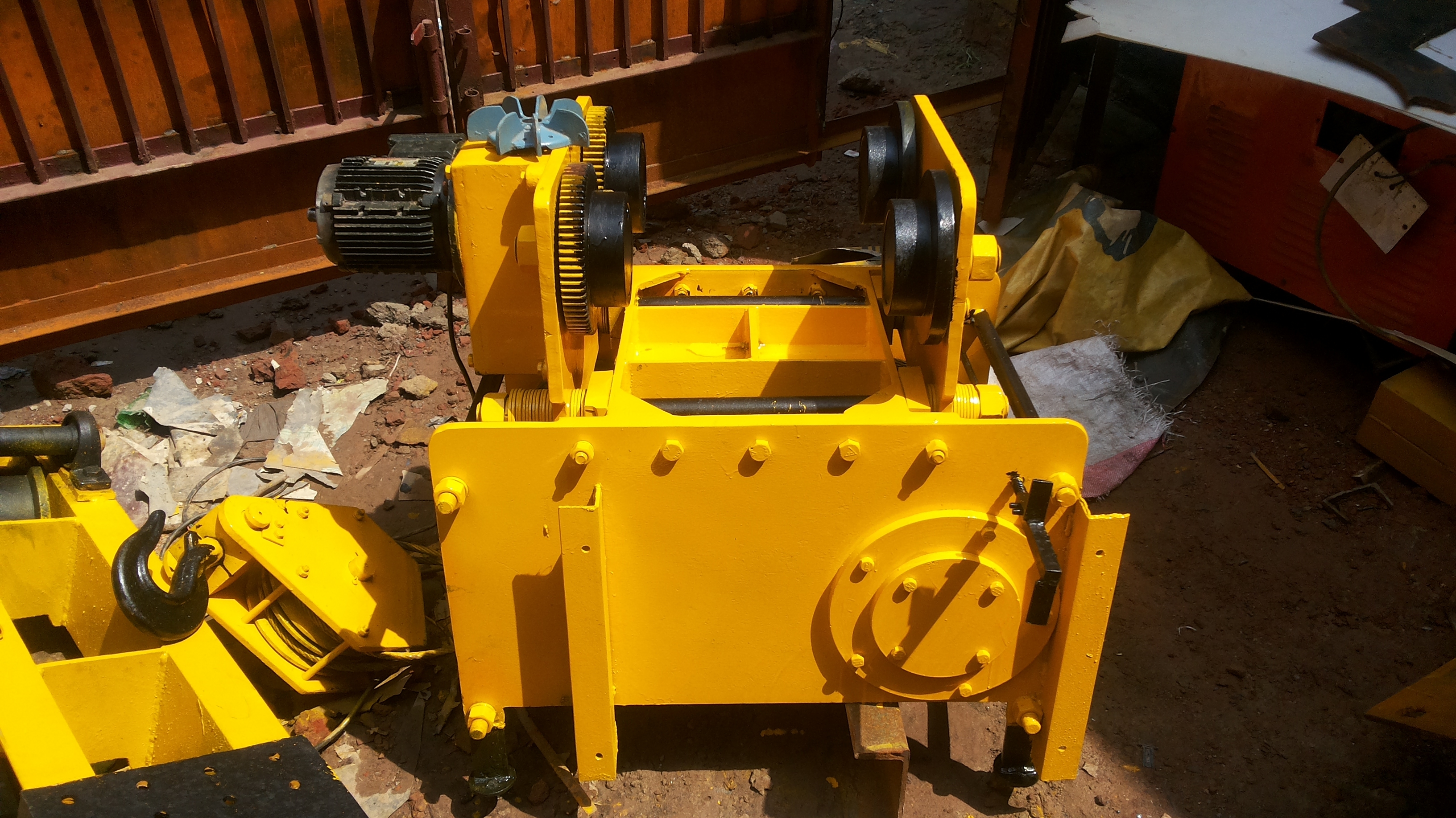 Electric Wire Rope Hoist - 3 Phase, 0.5 Mt - 20 Mt Capacity | High Efficiency, Durable Yellow Sling, Custom Length
