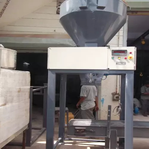 Semi-automatic Clay Powder Packing Machine