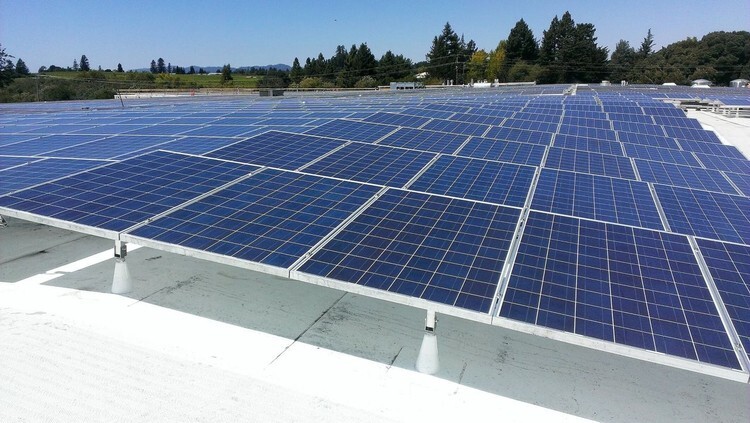 Solar Pv Power Plant System - Metallic And Semiconductor Materials | 650v Max System Voltage, 10kw Power, 10-year Warranty, Intelligent Inverter With Mppt Technology