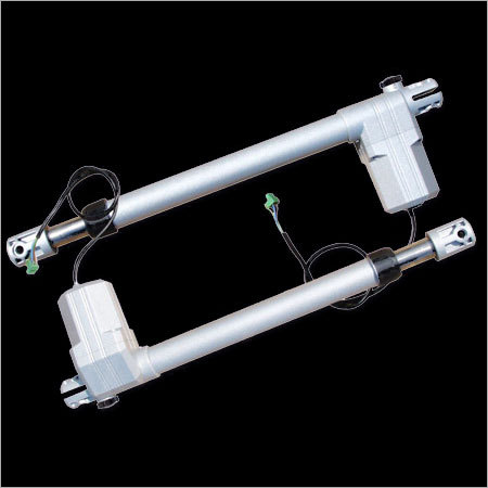 स्विंग गेट ऑपरेटर