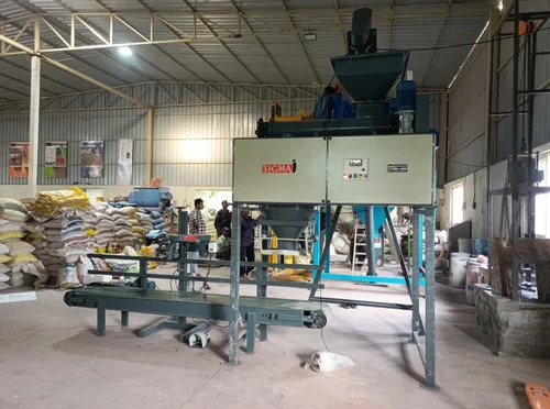 Gfm04 Grains Bag Filling Machine - Ms Material, Semi-automatic & Automatic Grades, 220 To 440 V Power | 250-300 Bags/hour, Pneumatic Driven, Advanced Bag Moulding Technology