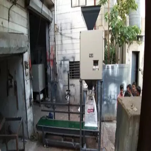 Flour Bag Packing Machine - Automatic Grade: Semi-automatic