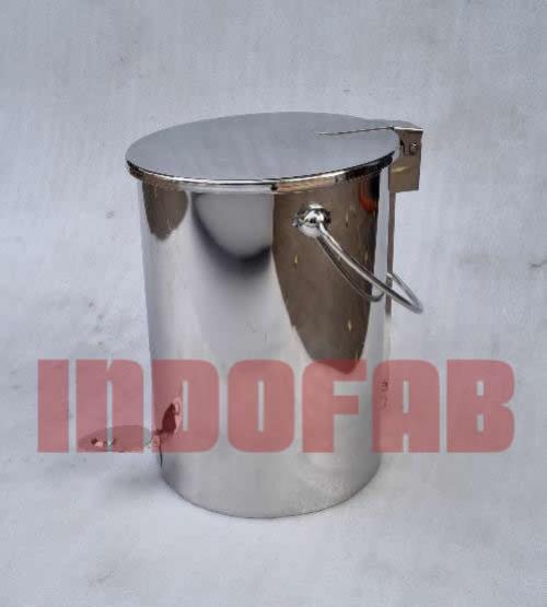 Stainless Steel Paddle Dustbin - Finish: Polish