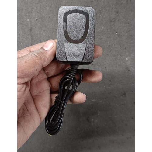 Dc Mobile Charger 5 Volt - Material: Plastic