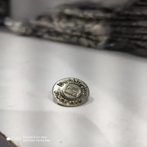 गोल्डन अलॉय जींस बटन