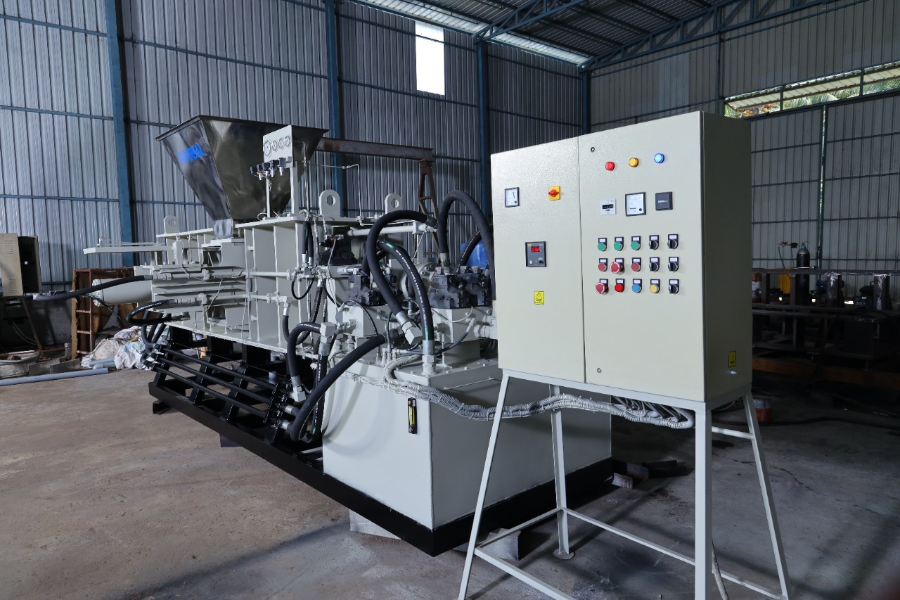 Coir Pith Water Squeezing Machine Industrial