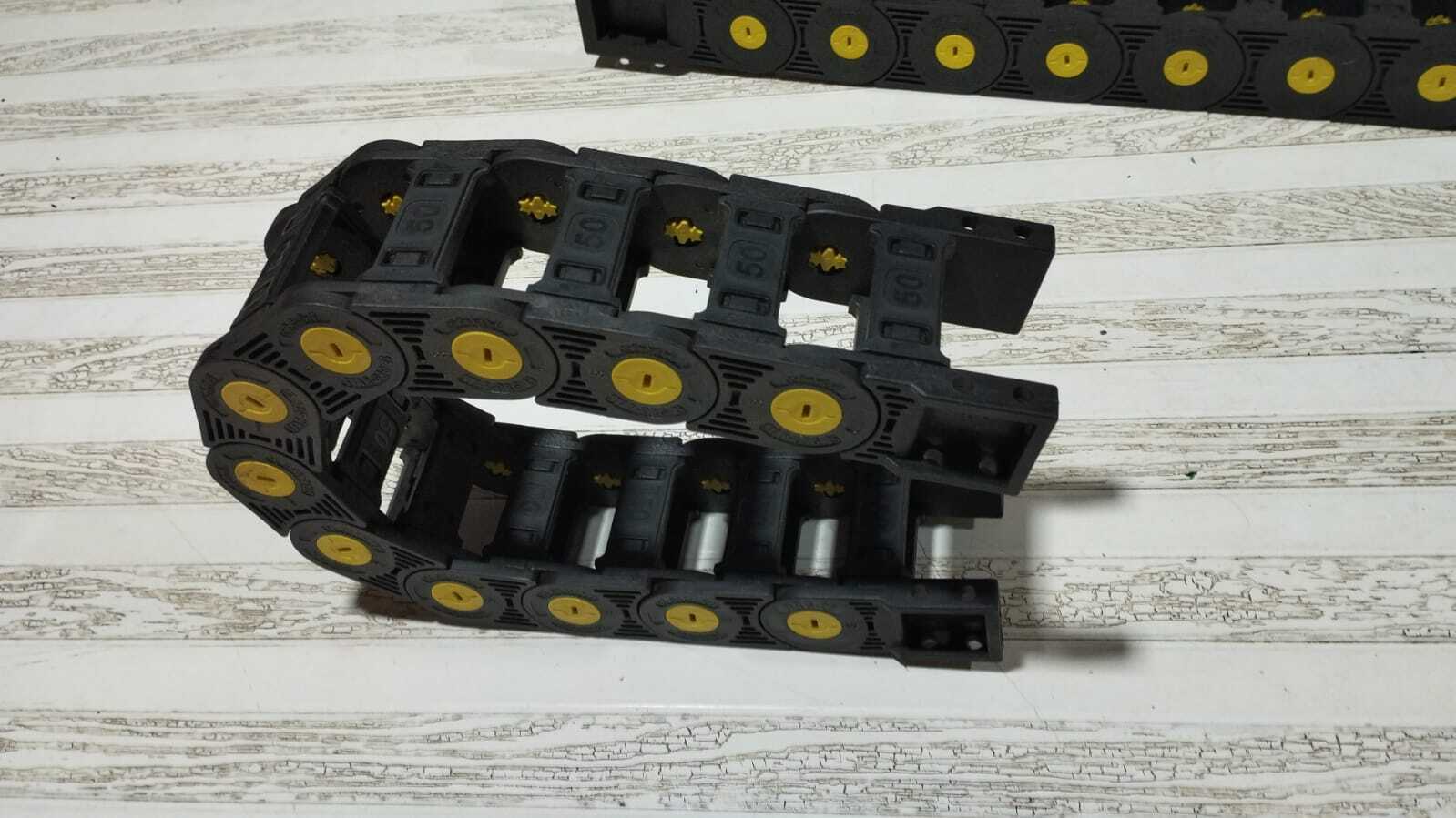 Cable Drag Chain 35x100 Semi Closed Type - Application: Agriculture Field