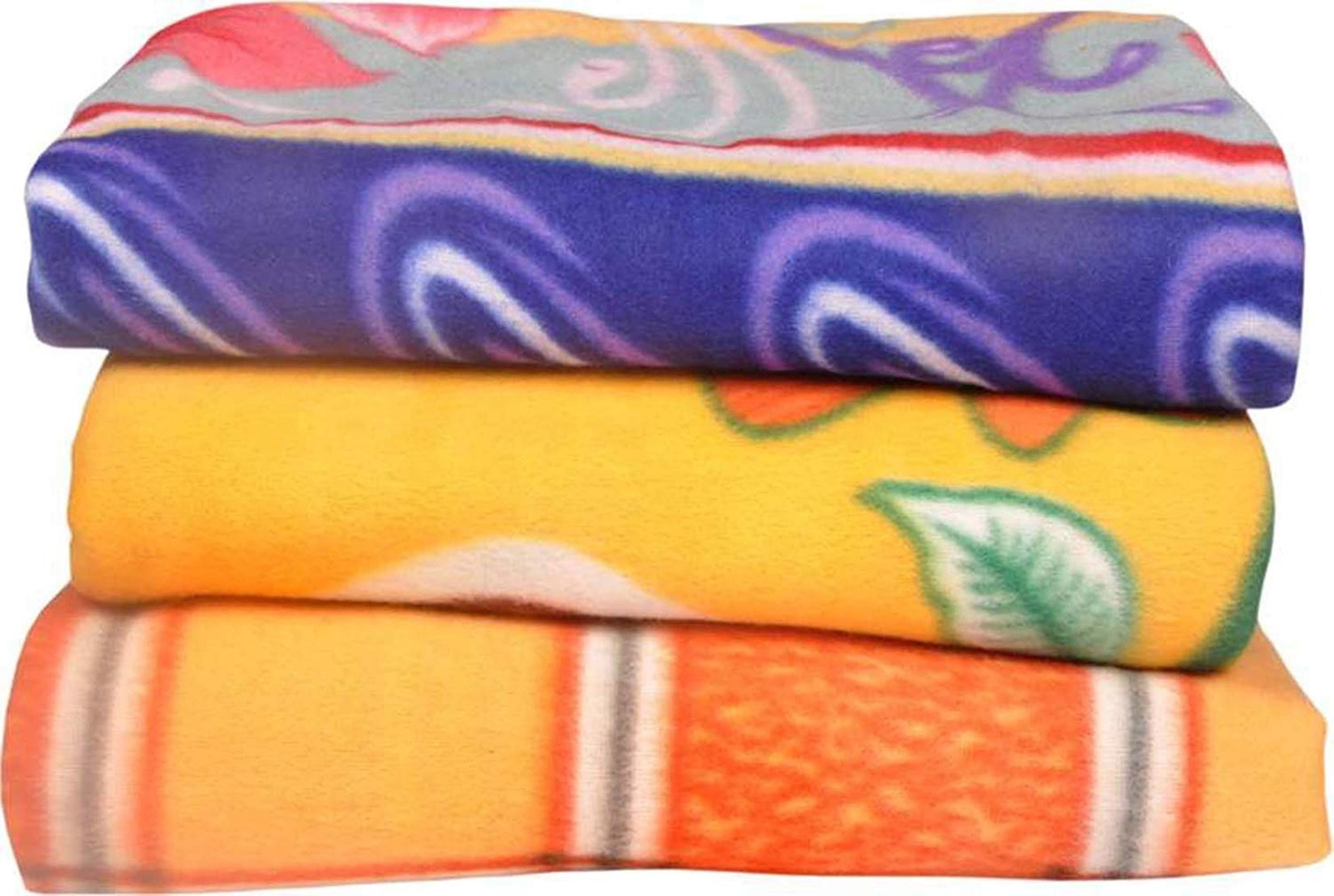 Printed Polar Blankets Medium Size 70x90 Inches 500 Gram - Soft Fleece Material, Multi-color Printed Design, Ideal For Bedding & Travel