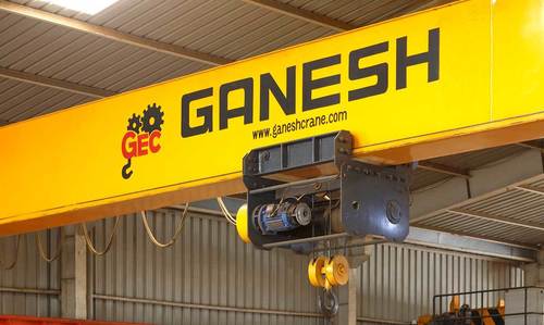 Double Girder Overhead Traveling Crane - Color: Yellow