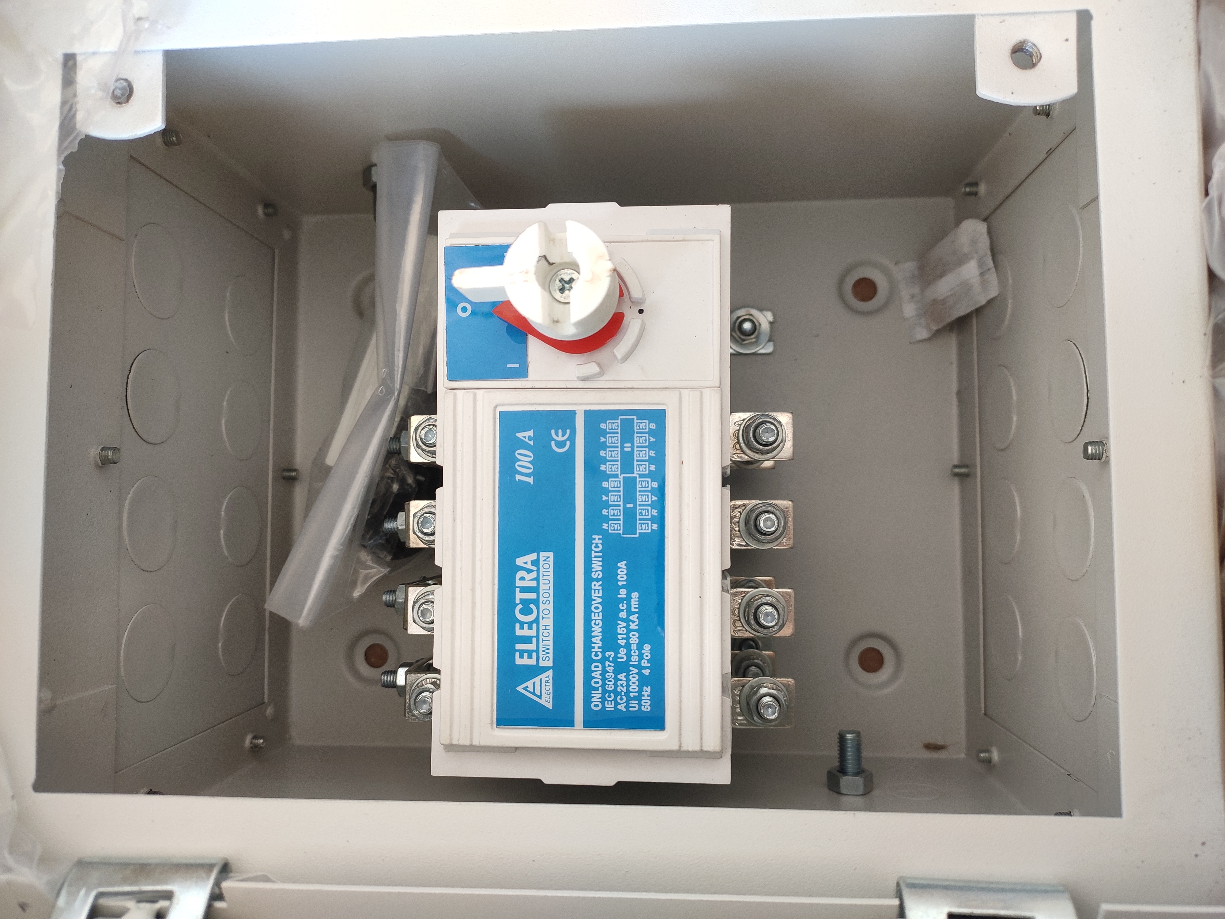 100a Onload Changeover Switch - Product Type: Industrial