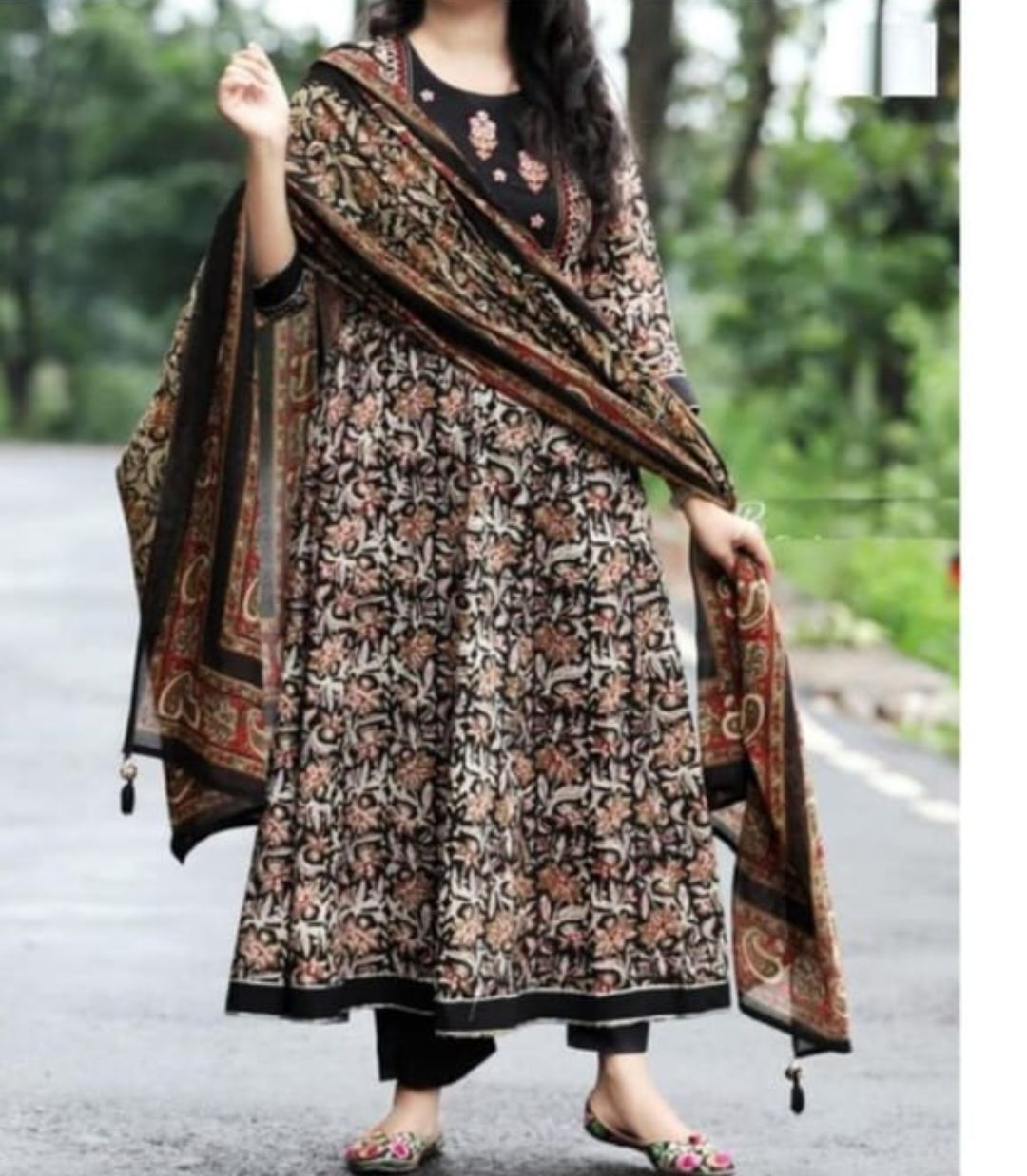 Trending Kurti - Cotton, 52 Inches, Black, 3/4 Sleeves, Dupatta Included | Elegant Design, Comfortable Fabric, Stylish Pattern, Perfect Fit, Versatile Style