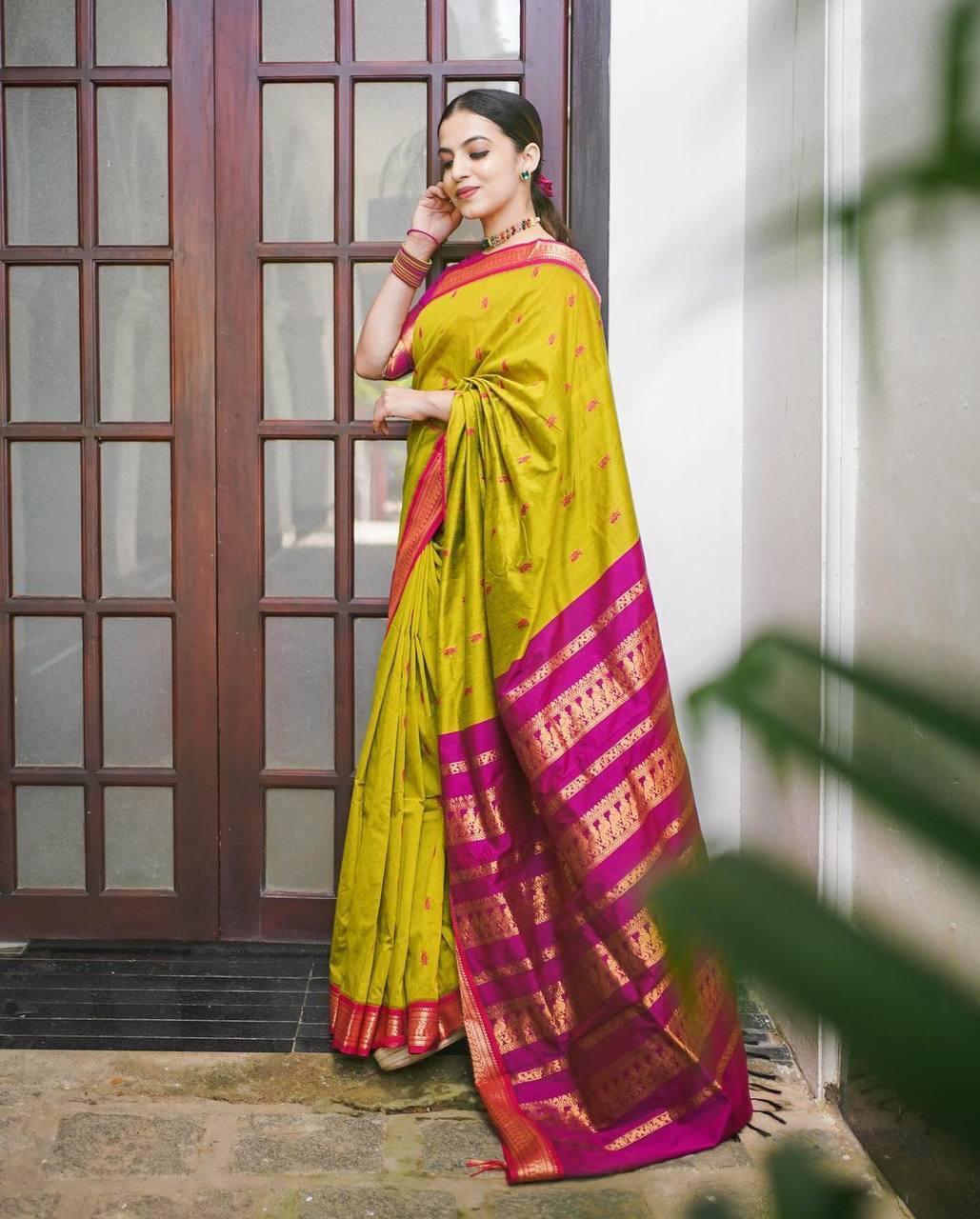 Trending Silk Saree - Soft Silk, Elegant Design, Vibrant Color | Alluring, Comfortable, Stylish, Versatile, Festive, Lightweight, Graceful