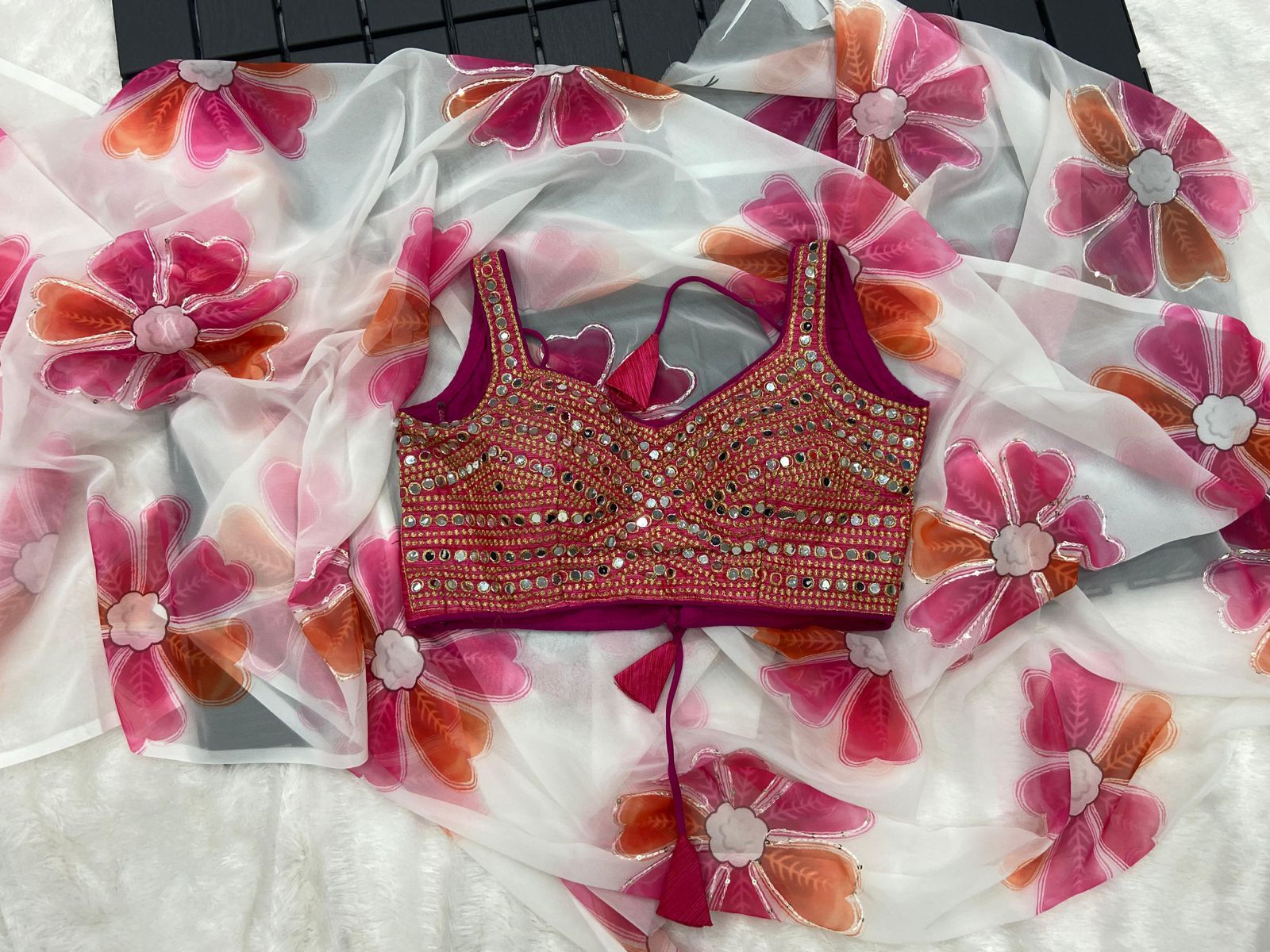 Georgette Digital Printed Beautiful Saree - Elegant & Flowing, Alluring Design With Exquisite Patterns, Soft & Lightweight Fabric For All-day Comfort