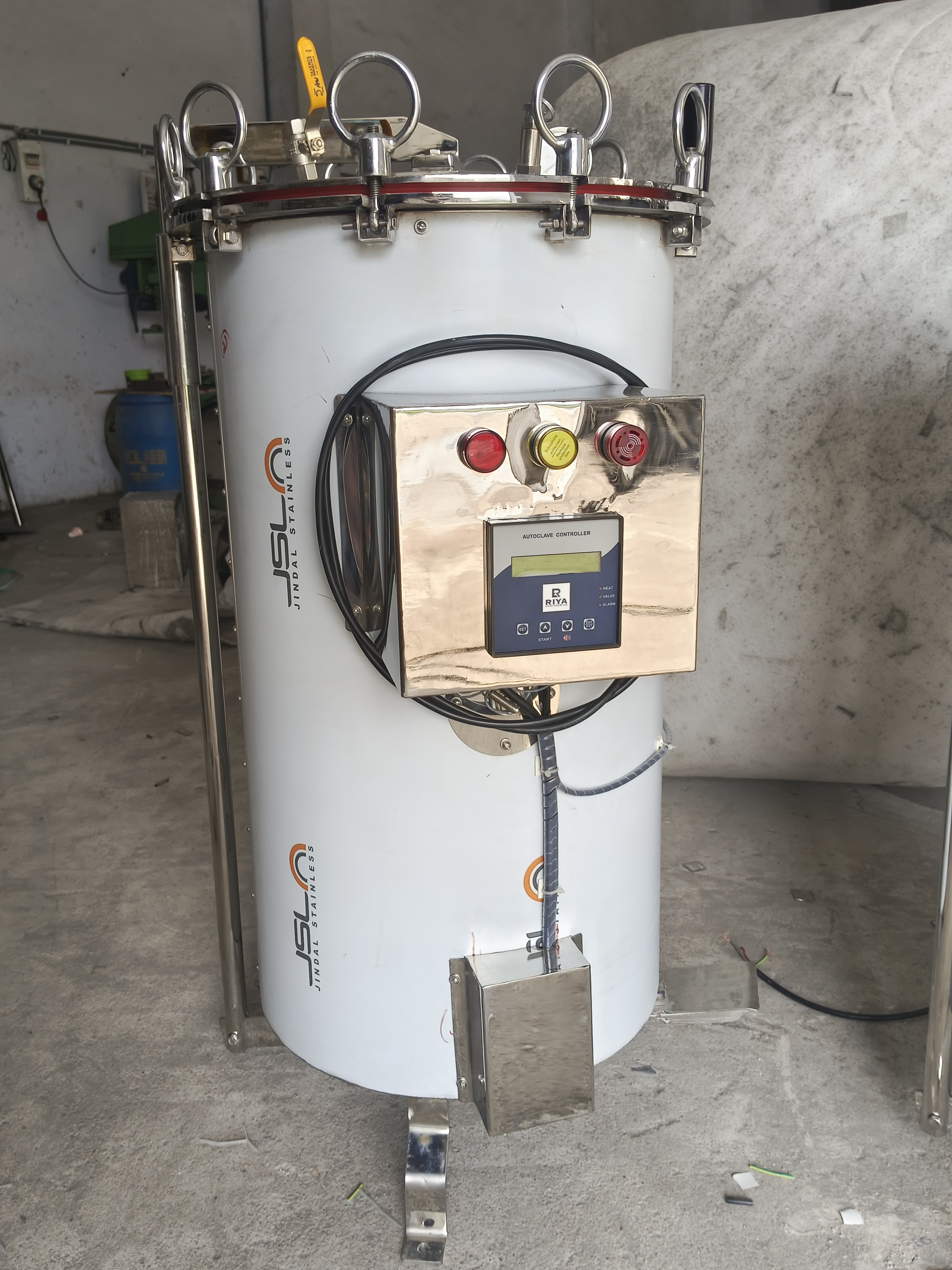 Laboratory Autoclave And Sterilizers - Stainless Steel Chamber, Semi-automatic Operation, Silver Color | Automatic Sterilization, Digital Temperature Control, Low Water Level Indicator
