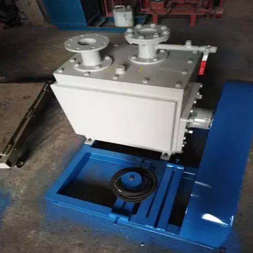High Vacuum System - Stainless Steel, Blue | 400 M3/hr Max Flow Rate, Automatic Operation, Advanced Gauging Technology, Low Noise Level 59 Db(a)