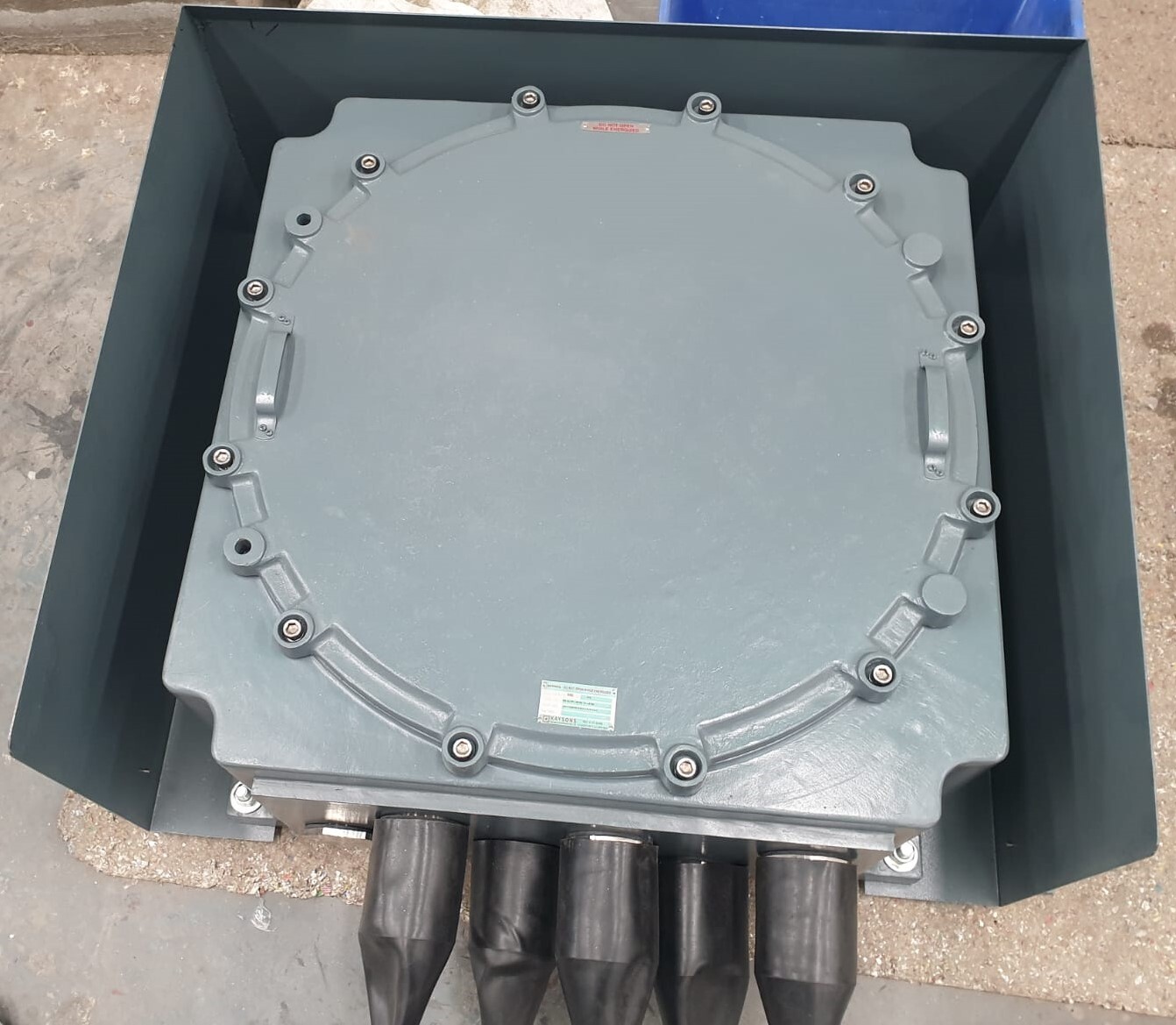 Flameproof Junction Box And Flameproof Enclousers Cover Material: Metal Base