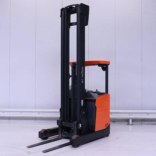 High Reach Pallet Truck Rental Services