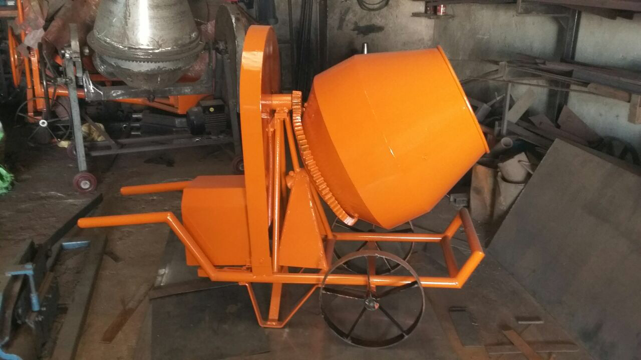 Weber Hand Operate Concrete Mixer - General Use: Industrial
