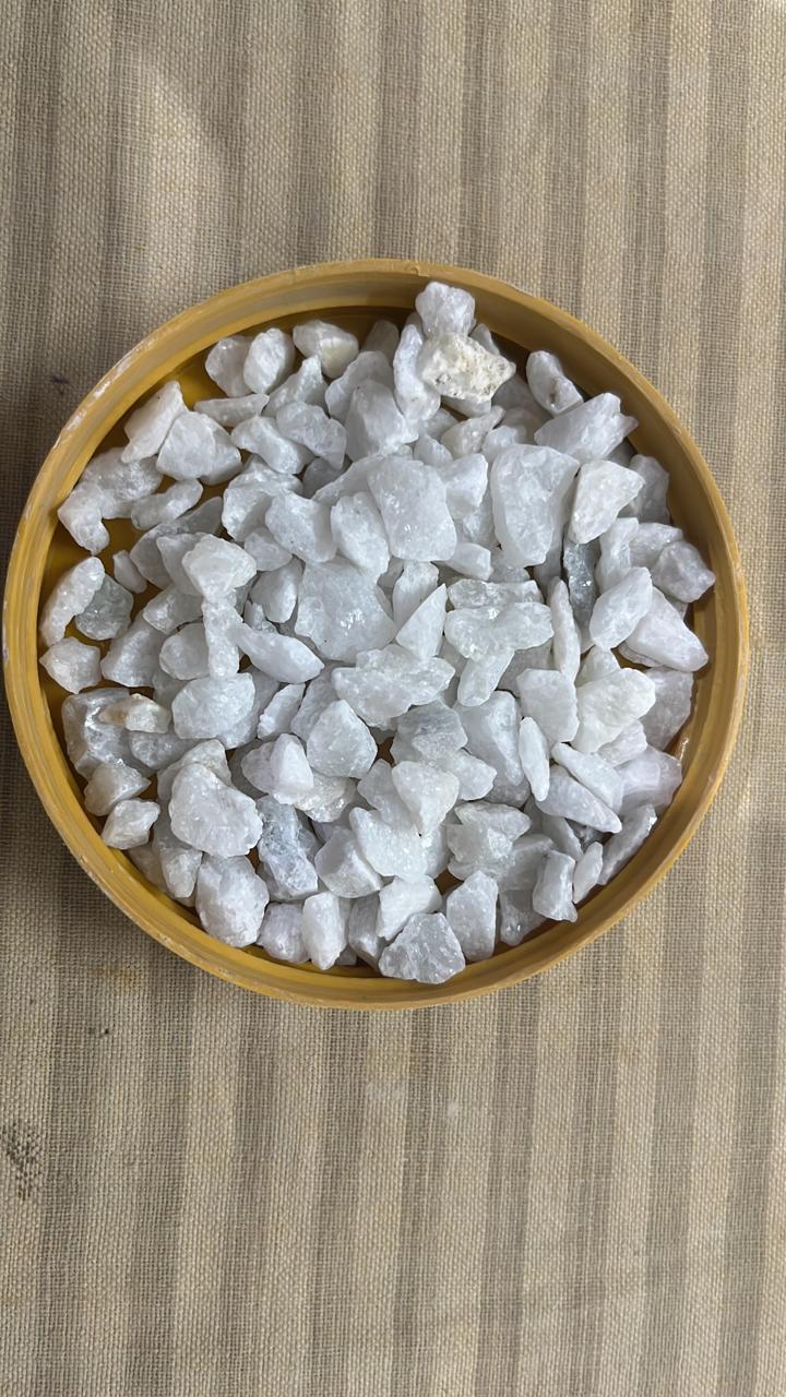 25 Mm White Marble Chips And Big Size Aggregate With Water Wash Cut-to-size