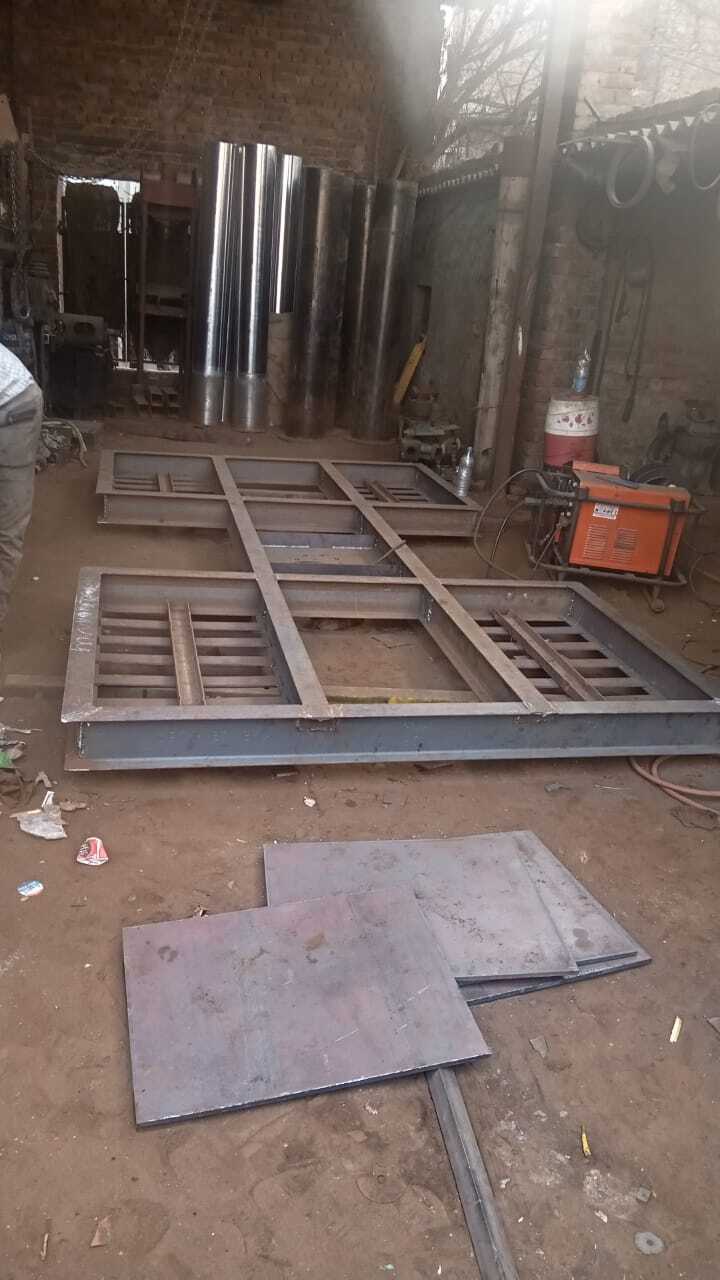 Hydraulic Car Washing Trp Lift at INR in New Delhi S P