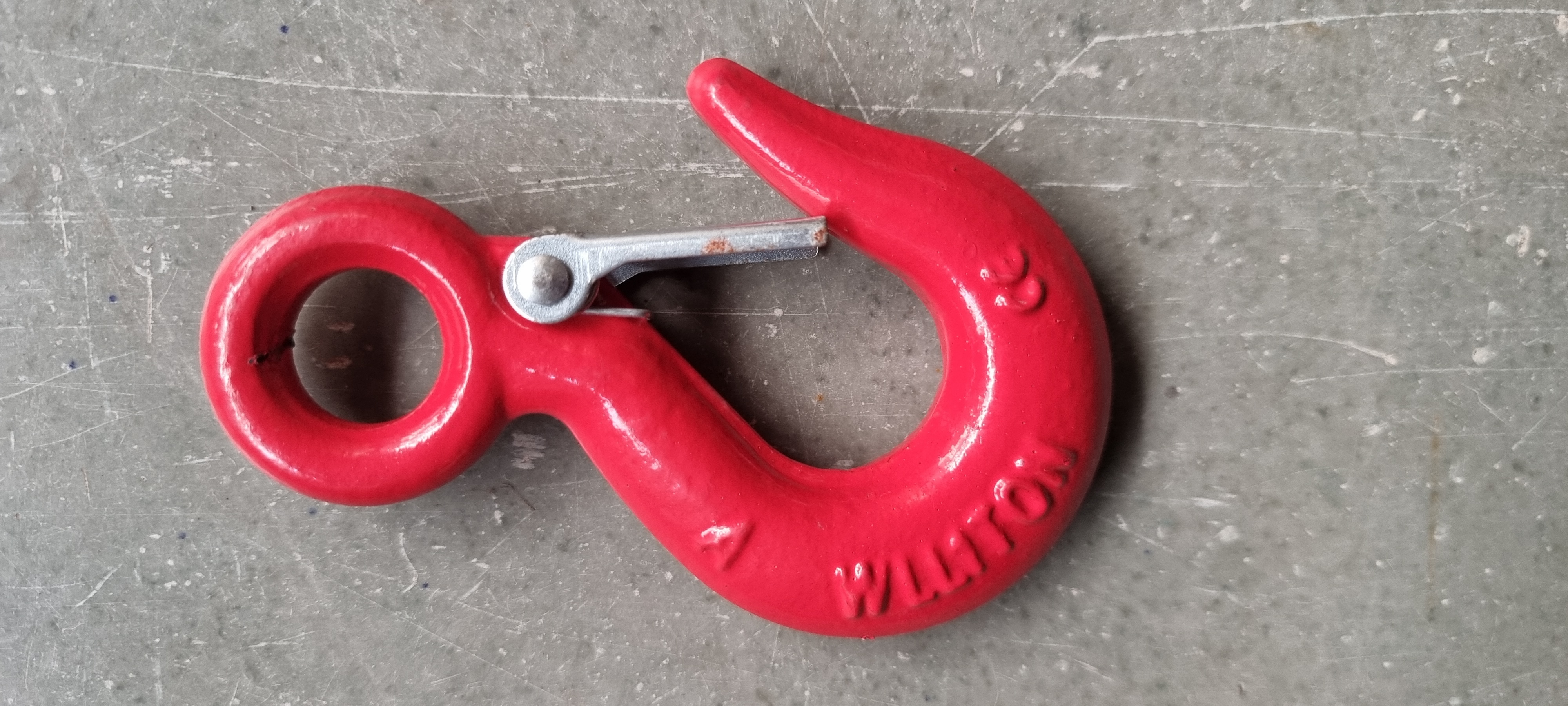Eye Sling Hook - Grade 80, 1 Tonne Working Load Limit | Integrated Safety Latch For Enhanced Load Security, Manual Installation