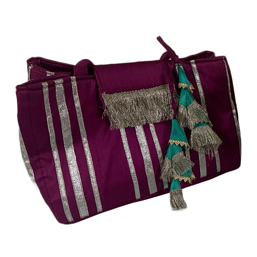 Ladies Pink Silk Bag - High-quality Silk, Customizable Size Options , Modern Design With Multiple Color Choices