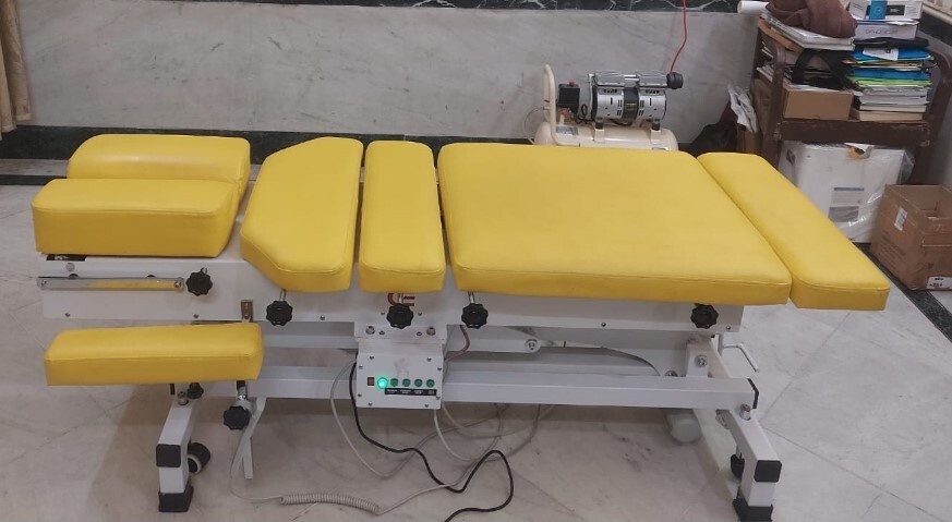 High-low Chiro Table With Drop Dimension (L*w*h): 70*25*22 Inch (In)
