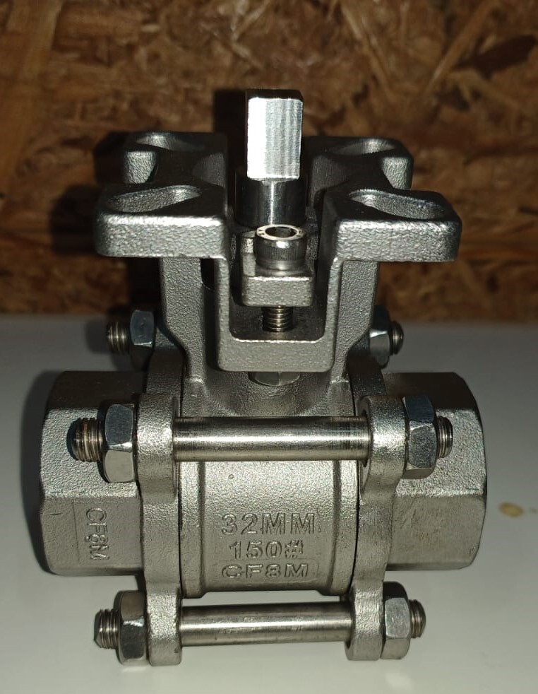3 Piece Ball Valve - Material: Alloy