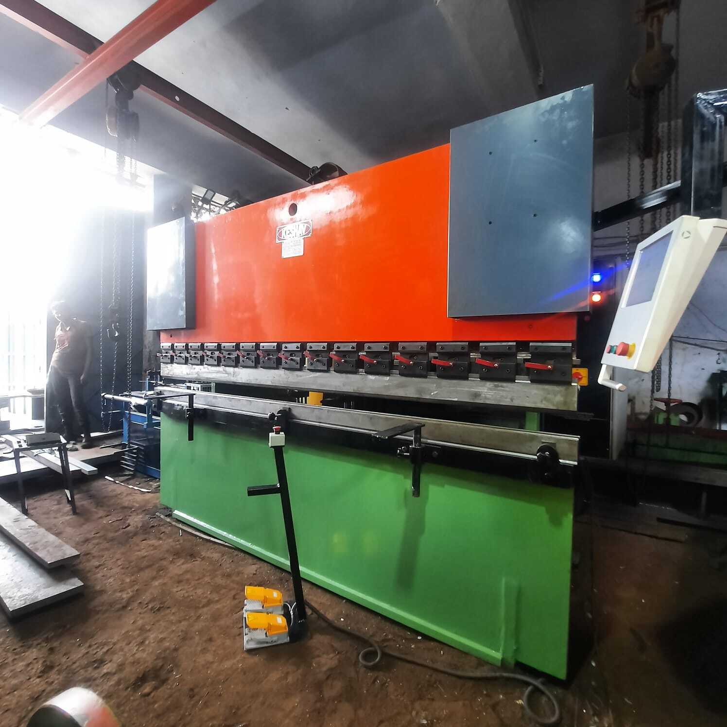 Cnc Press Brake - Prime Steel, 3000 X 100 Ton, Front Mounted Cylinder, Esa 630/cybelec 3 Axis Controller, 440v 3-phase, Sheet Metal Bending, Fabrication